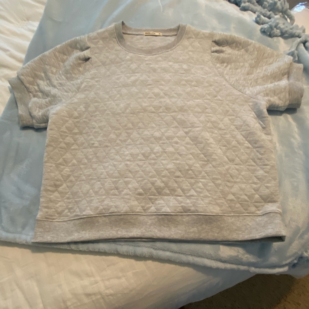 Marine Layer short sleeve sweatshirt with puff sleeves. Light gray. Size XL